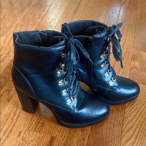 Express Black Lace-Up Ankle Boots. Size 8